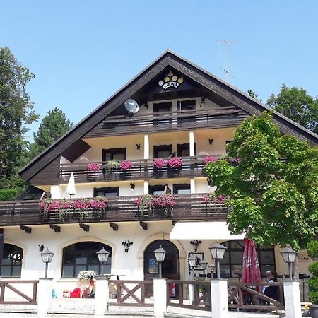 Hotel Sobe Krona Radovljica Esterno foto