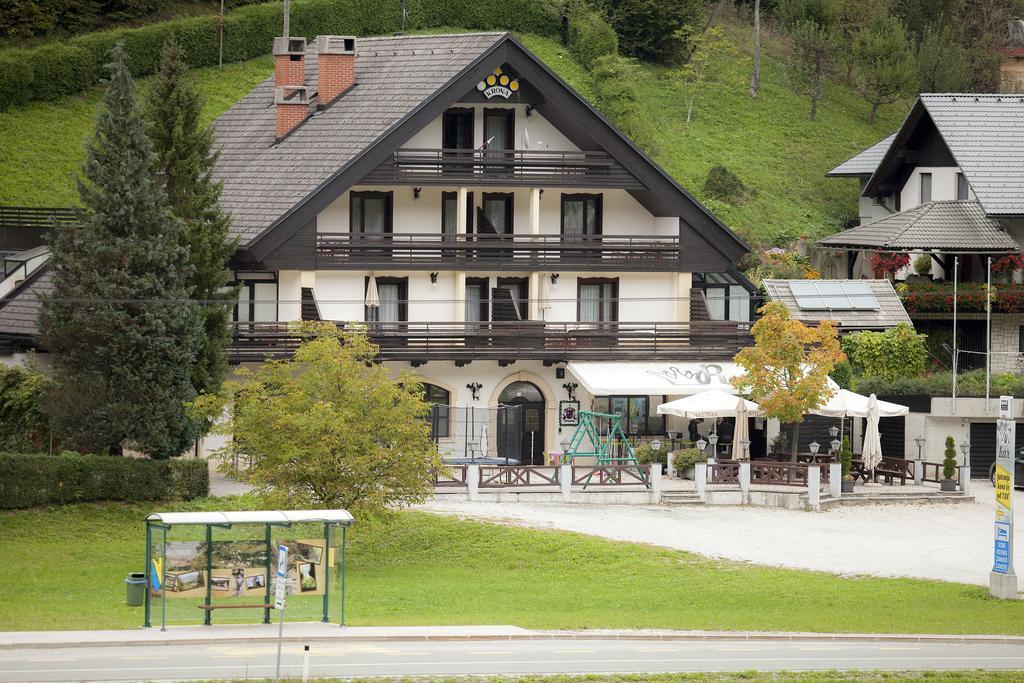 Sobe Krona Radovljica Esterno foto