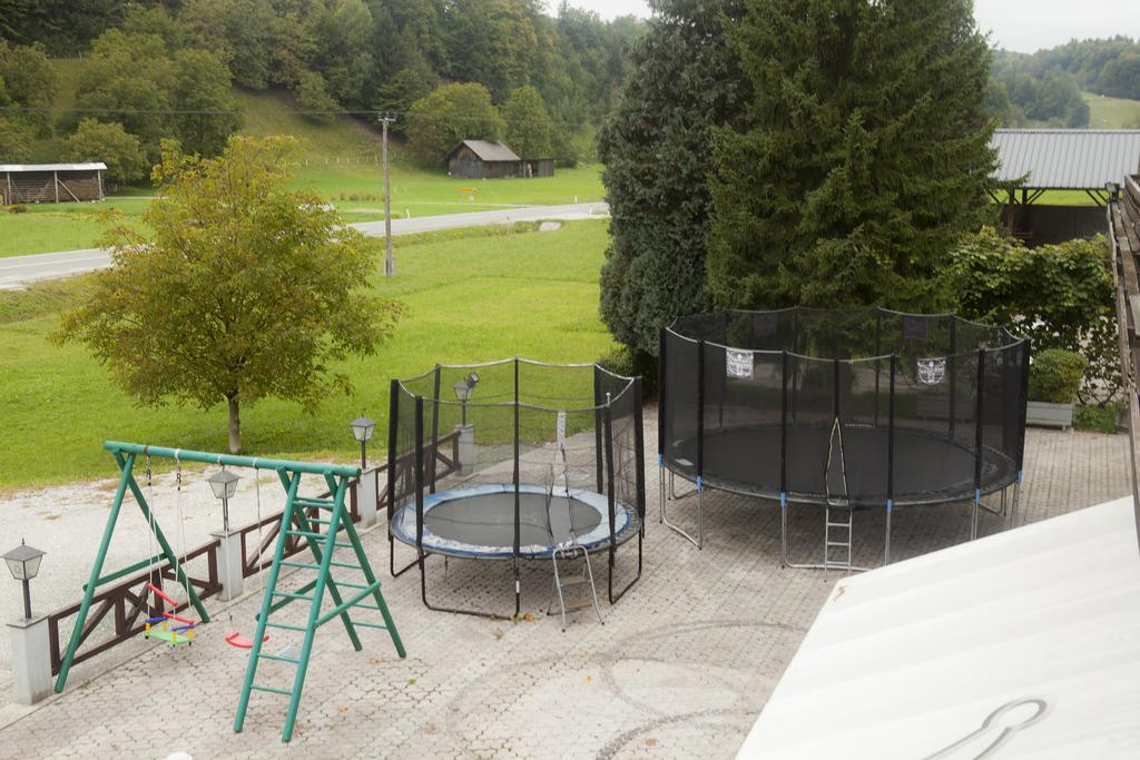 Sobe Krona Radovljica Esterno foto